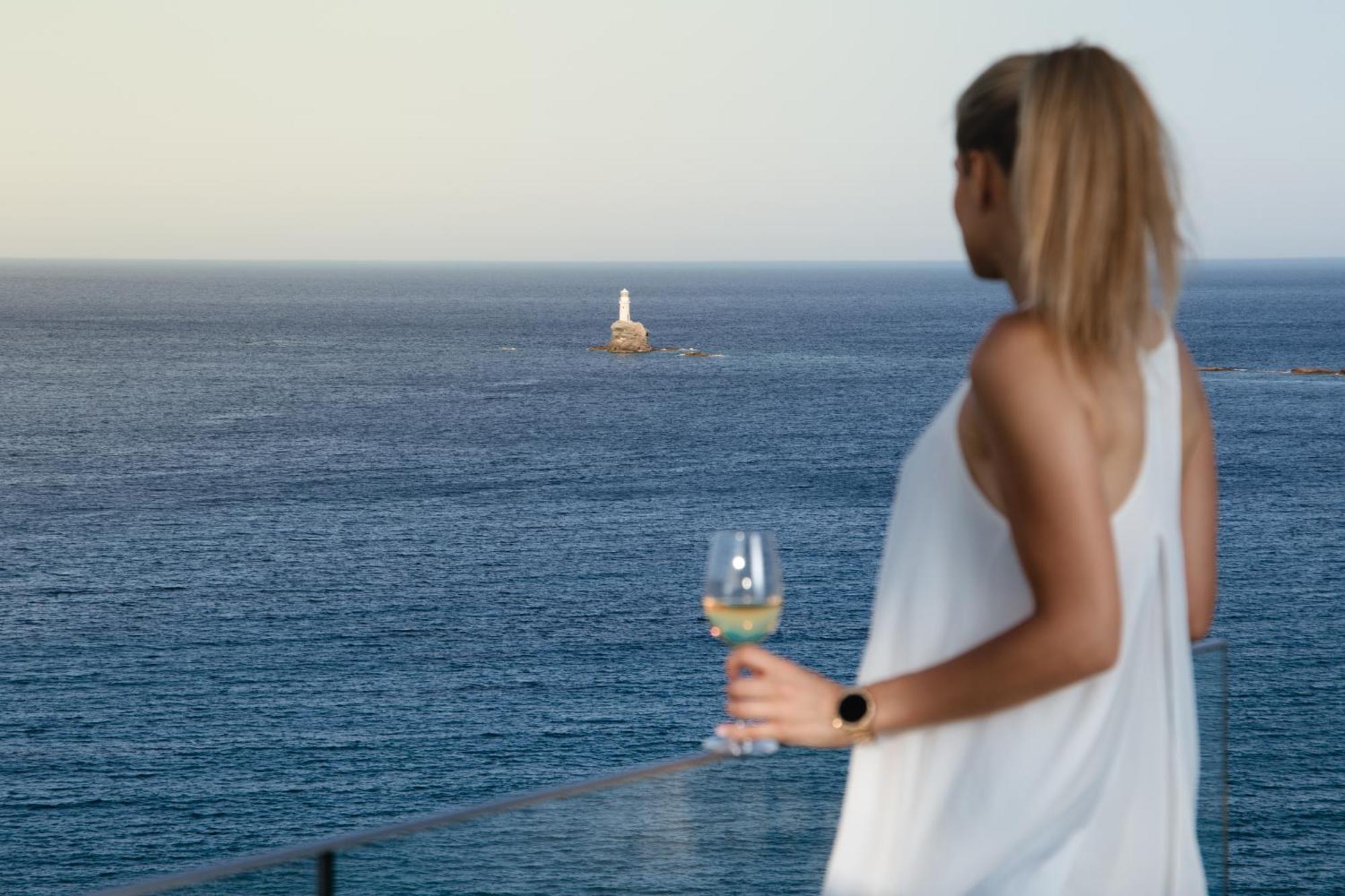Golden Vista, Beachfront Suites By Explore Andros Экстерьер фото