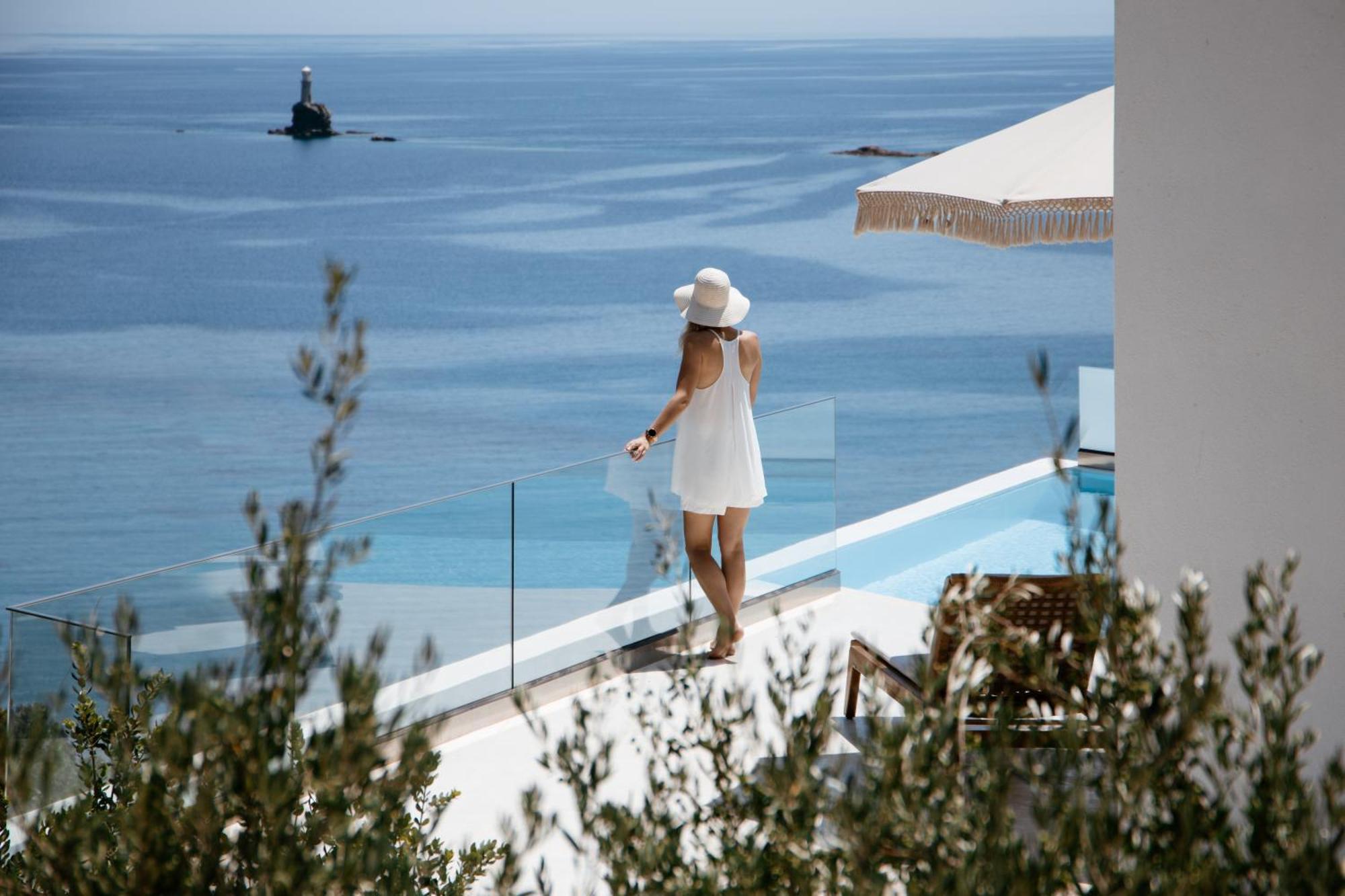 Golden Vista, Beachfront Suites By Explore Andros Экстерьер фото