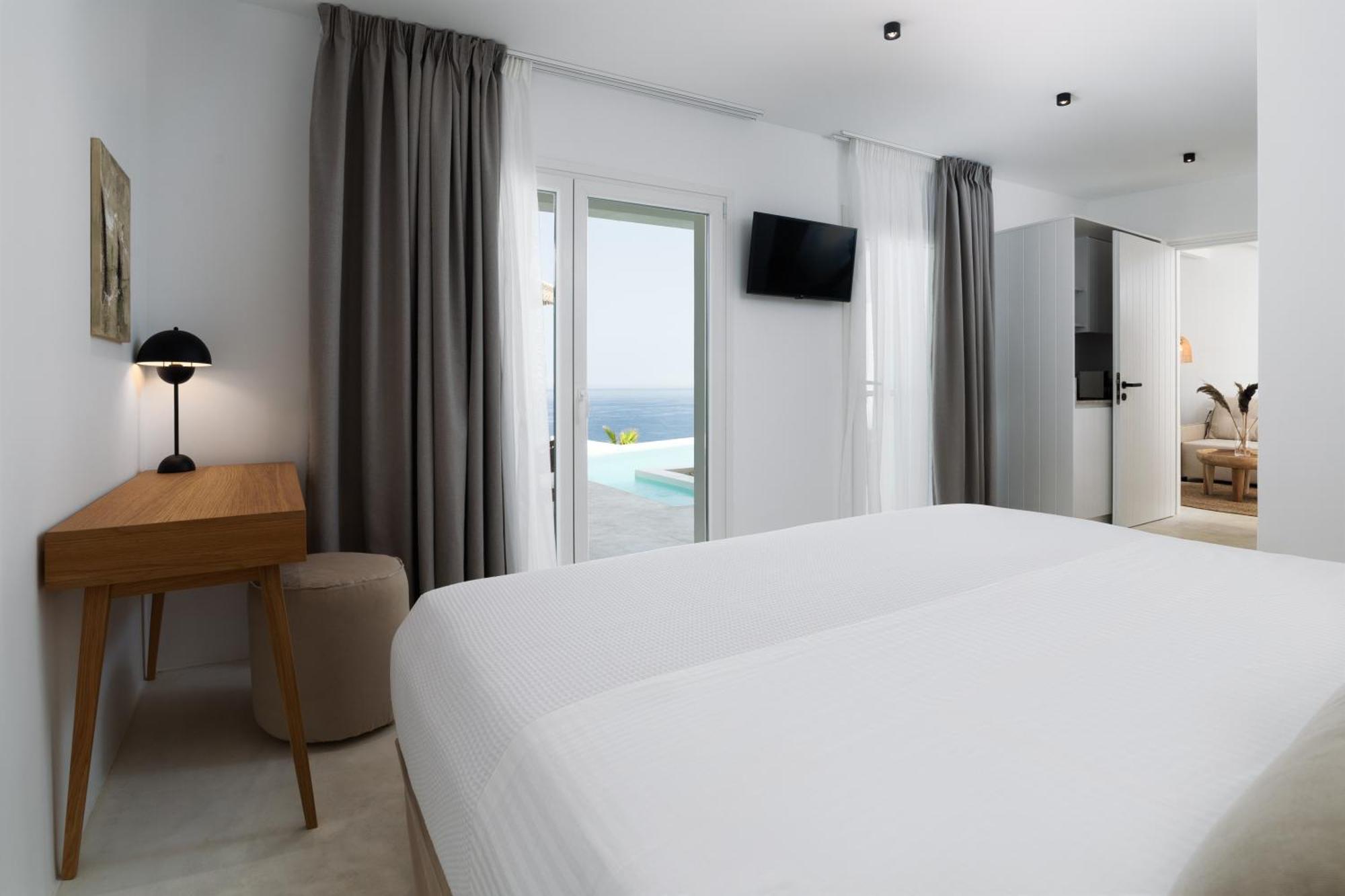 Golden Vista, Beachfront Suites By Explore Andros Экстерьер фото